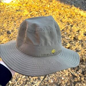 Athleta safari hat nwot